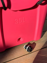 Cargar imagen en el visor de la galería, Earthy PEAK COOLER rosada 35L