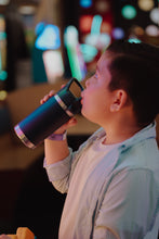 Cargar imagen en el visor de la galería, Earthy KIDS Bottle 350ml azul