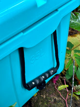 Cargar imagen en el visor de la galería, Earthy PEAK COOLER turquesa 35L