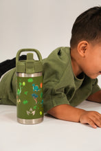 Cargar imagen en el visor de la galería, Kids Bottle Dinos 350ml verde musgo
