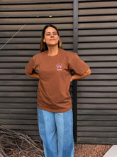Cargar imagen en el visor de la galería, Camisa Keep you Hydrated (Oversize)

