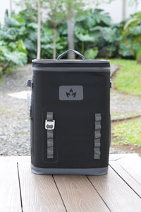 Back Peak Cooler Negra 20L